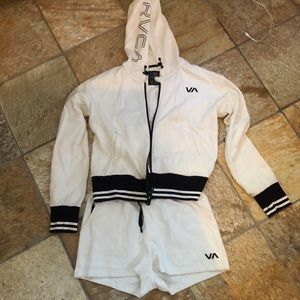 Rvca sports sweat set